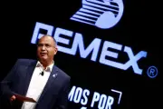 Ordenan resolver otra vez amparo de ex titular de Pemex