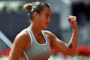 Sabalenka avanza firme a tercera ronda en Madrid