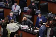 Senado aprueba por unanimidad reforma que establece jornada laboral de 40 horas semanales