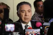 Senador Inzunza rechaza vínculos con narco; acusa ataque a AMLO