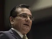 Sheinbaum confirma orden de aprehensión vigente contra Silvano Aureoles por caso Arantepacua