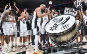 Spurs eliminan a Blazers y vuelven a Semifinales del Oeste