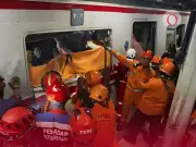 Tragedia en Indonesia: choque de trenes deja 15 mujeres muertas