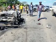 Tragedia en Zimbabue: 18 muertos tras explosión de minibús en ruta clave hacia Sudáfrica
