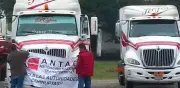 Transportistas mantienen paro nacional por inseguridad y extorsión en carreteras