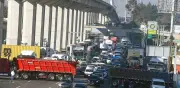 Transportistas y agricultores inician paro nacional con bloqueos en 20 estados