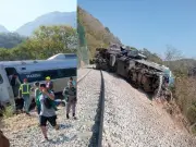 Tren Interoceánico se descarrila: 13 muertos y 98 heridos
