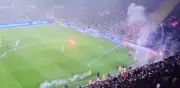 Violencia Hooligan Paraliza Partido en Alemania: Invasión de Cancha y Bandera Incendiada