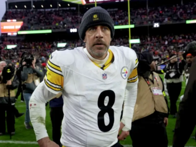 Aaron Rodgers visitará a los Steelers para posible regreso en 2026