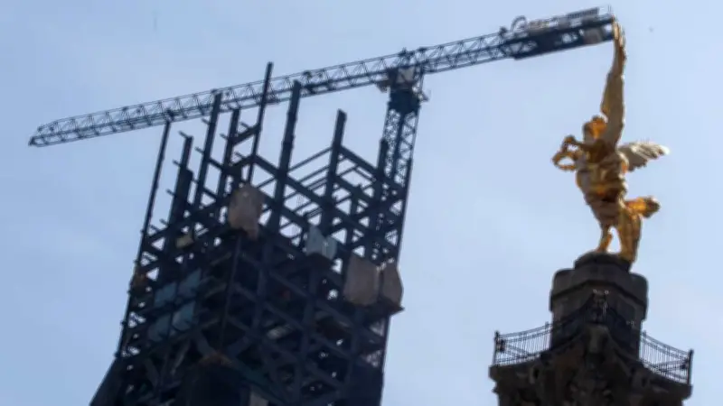 Actividad industrial en México cae 0.6% en marzo; construcción baja 5.3%