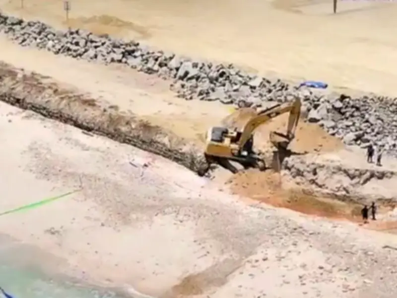 Acusan obra ilegal en Playa Cocinas, Bahía de Banderas