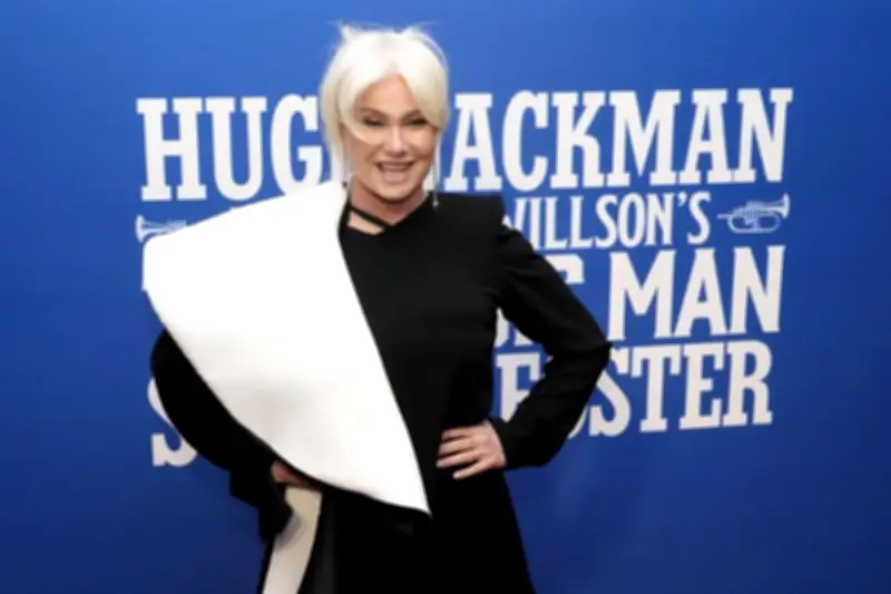 Afectó romance de Jackman en Met Gala a Deborra-Lee