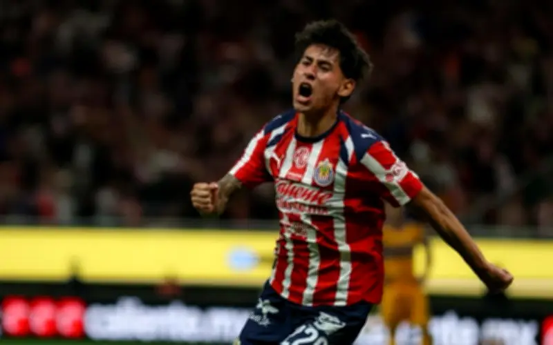 Alonso Sandoval: orgullo y deuda con su hijo Santiago, joya de Chivas