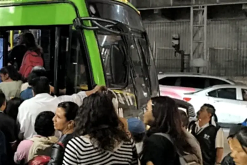 Altas temperaturas causan falla en Línea 5 del Metro CDMX