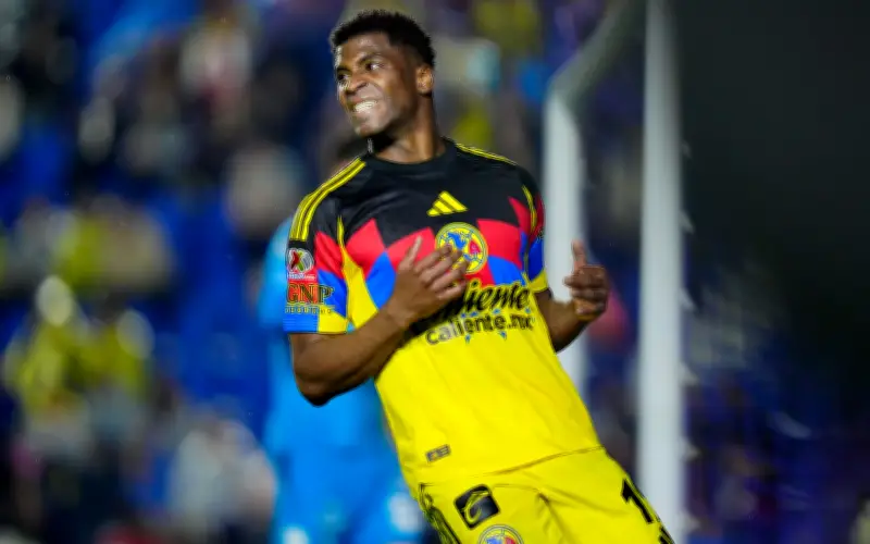 América pierde a Raúl Zúñiga para la Liguilla por fractura de clavícula