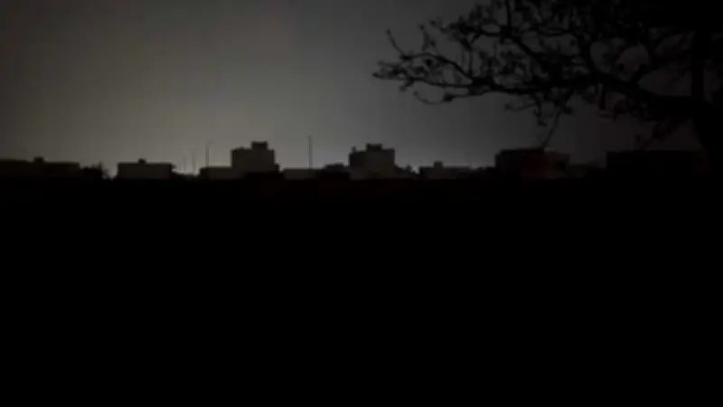 Apagones en Coatzacoalcos por sobrecarga; miles sin luz