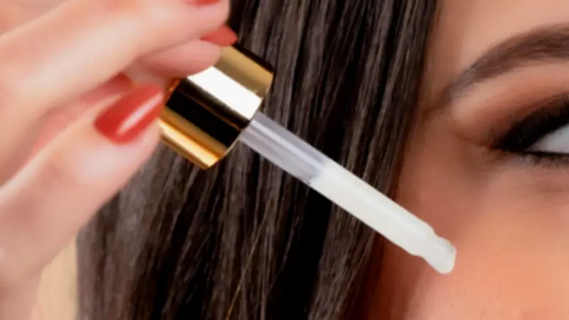 Aplica tu sérum facial como experta: tips fáciles y rápidos