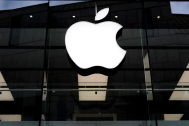 Apple negocia con Intel y Samsung fabricar chips en EE. UU.