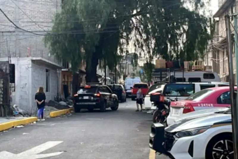 Asesinan a joven con arma blanca en Iztapalapa