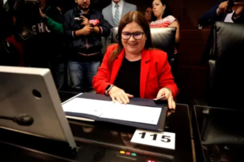 Aspirante morenista por Sinaloa llama a la unidad