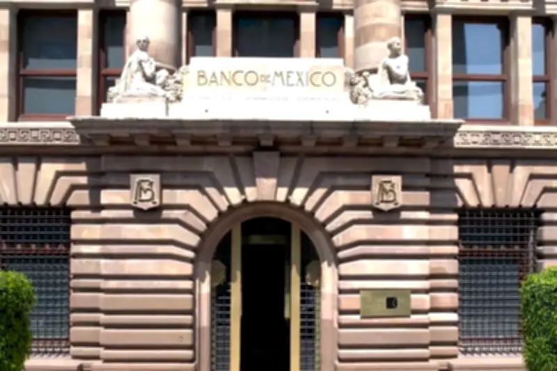Banxico advierte: recuperación económica será más lenta