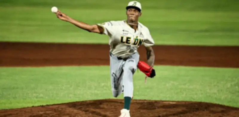 Bravos de León sorprenden y lideran Zona Sur en LMB