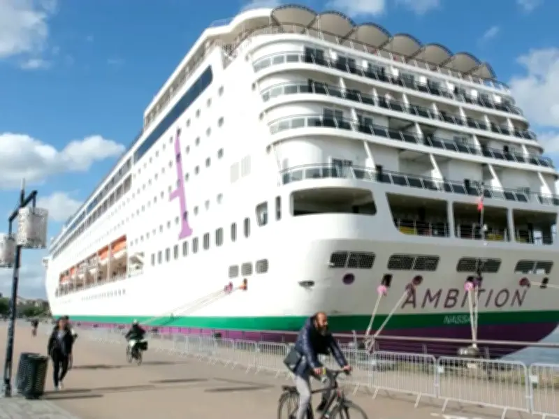 Brote de gastroenteritis en crucero Ambition deja un fallecido en Burdeos