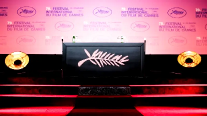 Bruno Santamaría Razo debuta en Cannes con cinta sobre VIH