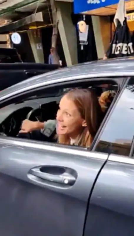 Buscan orden de aprehensión contra 'Lady Racista' por no cumplir terapias