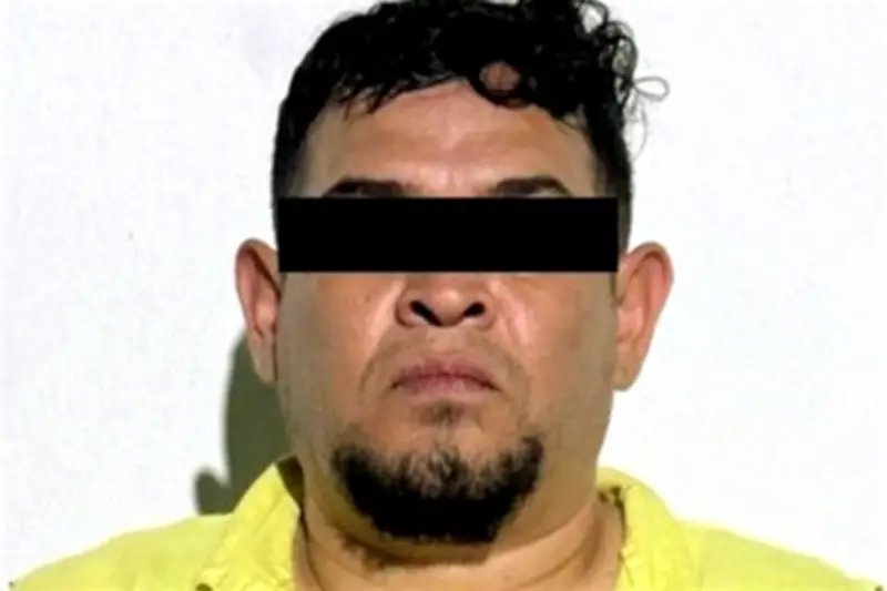 Cae con droga y reloj robado tras persecución en Monterrey