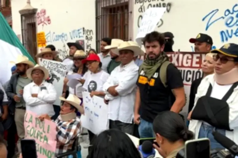 Campesinos tienen 48 horas para desalojar vías del tren