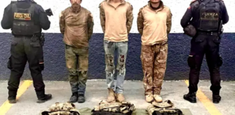 Capturan a tres armados con equipo táctico en General Bravo, NL