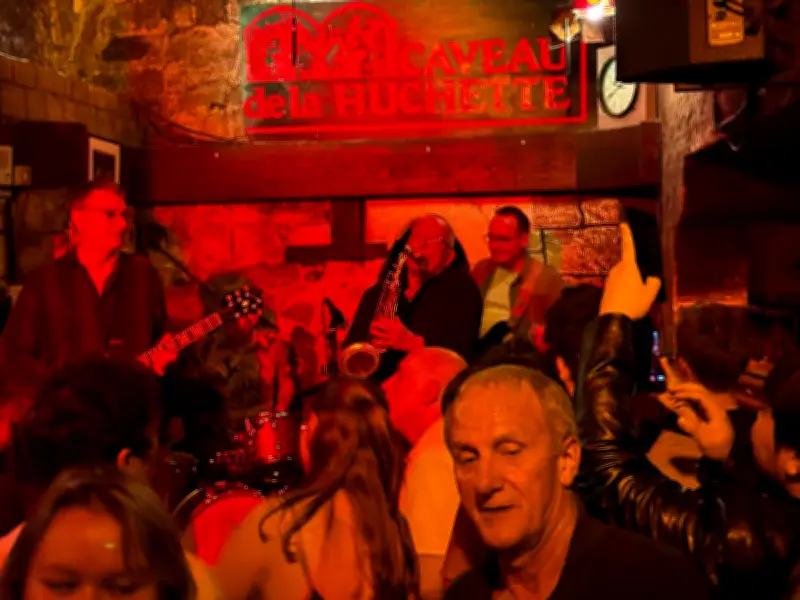 Caveau de la Huchette: 80 años de jazz subterráneo en París