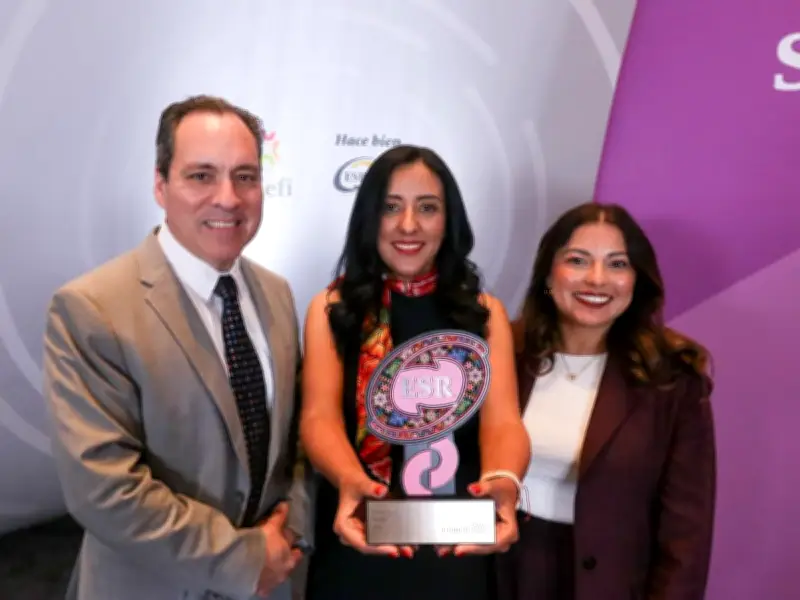 Cemex recibe Distintivo ESR por 23 años consecutivos