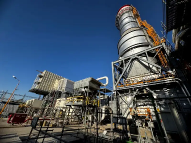 CFE activa central eléctrica en Mexicali para 3.8 millones de habitantes