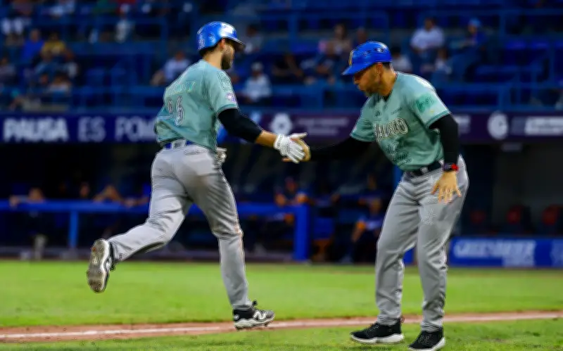 Charros barre a Acereros con victoria 9-6 en Monclova