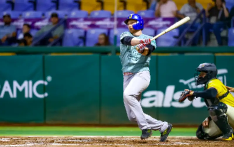 Charros de Jalisco barre a Dorados en Chihuahua con show de Garlick