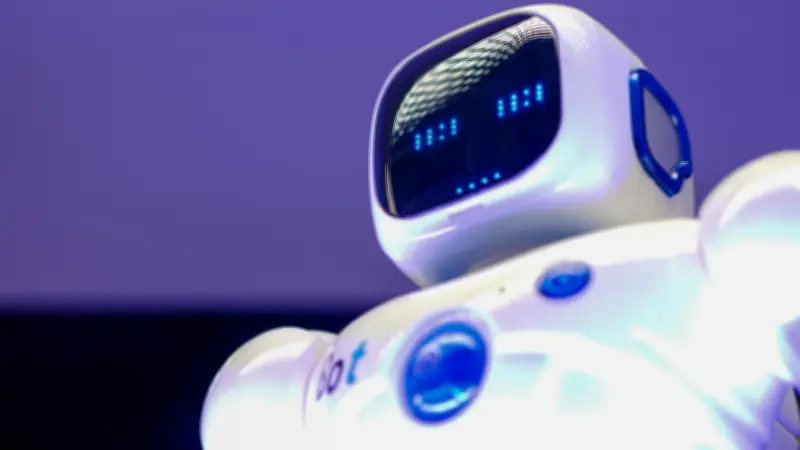 China prohíbe despidos para sustituir empleados por inteligencia artificial