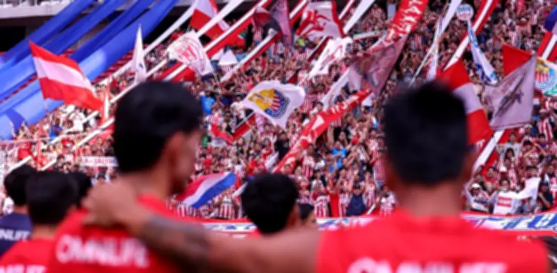 Chivas abre entrenamiento a 3,000 fans antes de remontada ante Tigres