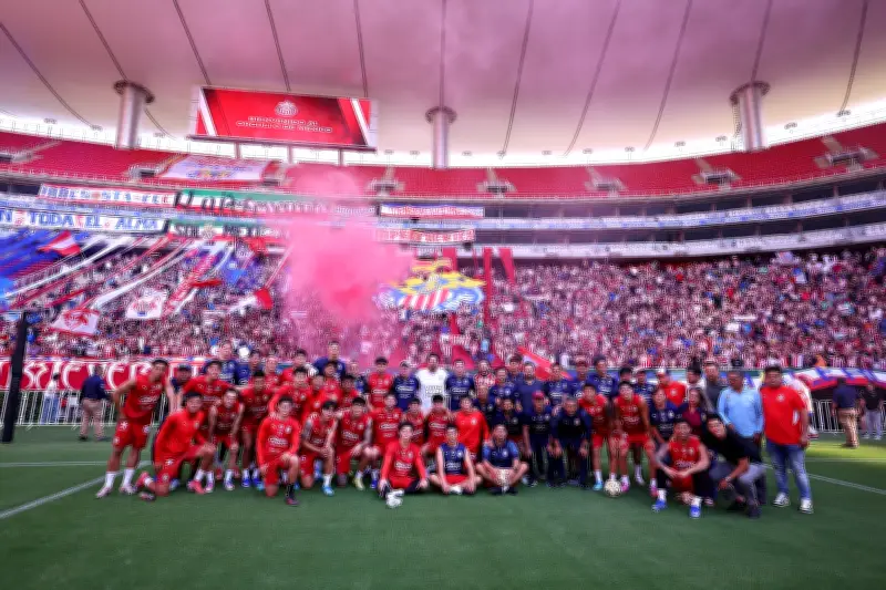 Chivas celebra 120 años con entrenamiento abierto y fiesta en el AKRON