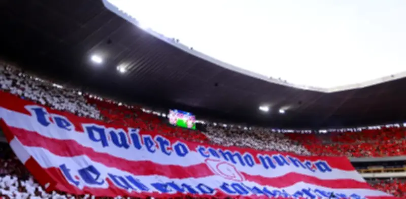 Chivas recibe espectacular mosaico en busca de la Final de Liga MX