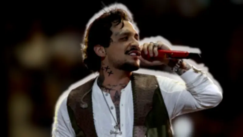 Christian Nodal cambiaría su nombre artístico tras traición familiar
