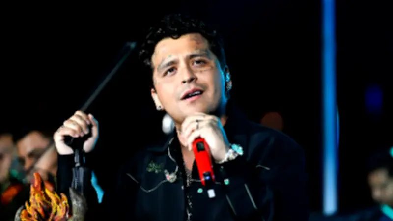 Christian Nodal habría usado cuarto de perro de Ángela Aguilar para su hija Inti