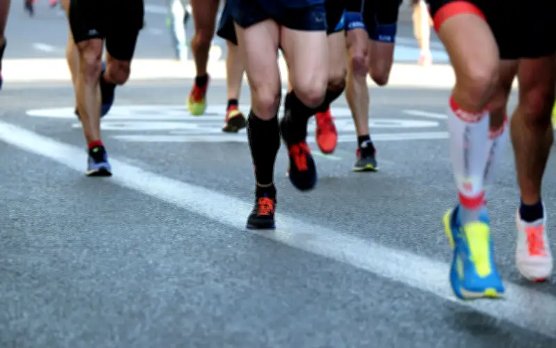 Cierres viales en Zapopan por Medio Maratón 2026: rutas y horarios