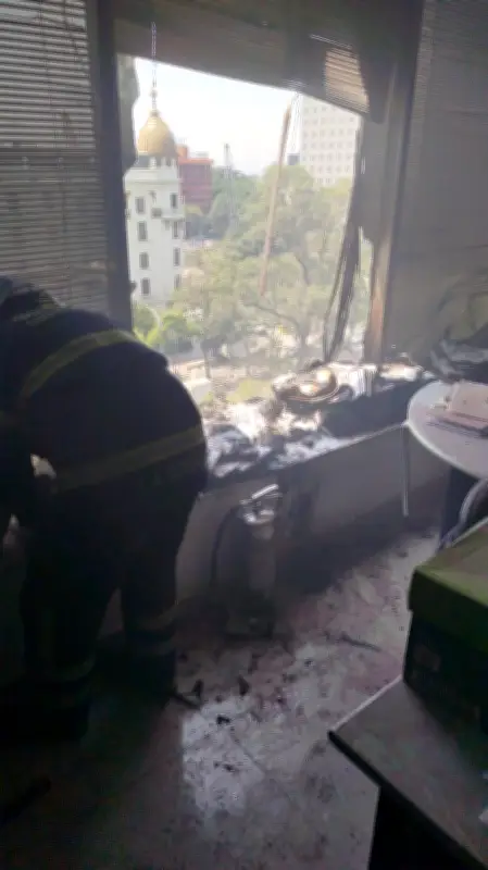 Conato de incendio en Torre del Bienestar en CDMX sin lesionados