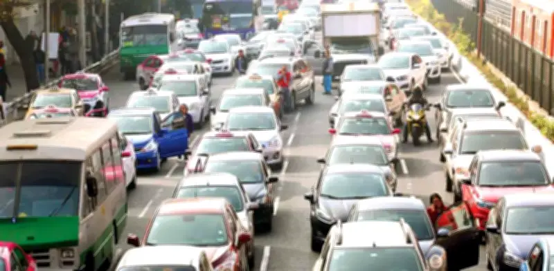 Congestión vial cuesta 94 mil mdp al año y golpea competitividad: Coparmex