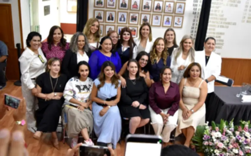 Congreso de Jalisco homenajea a diputadas de la LXIII Legislatura