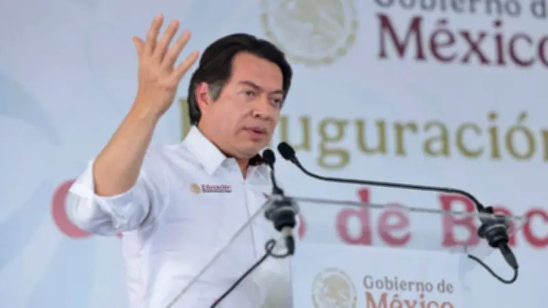 Critican a Mario Delgado por llamar "guardería" a escuelas