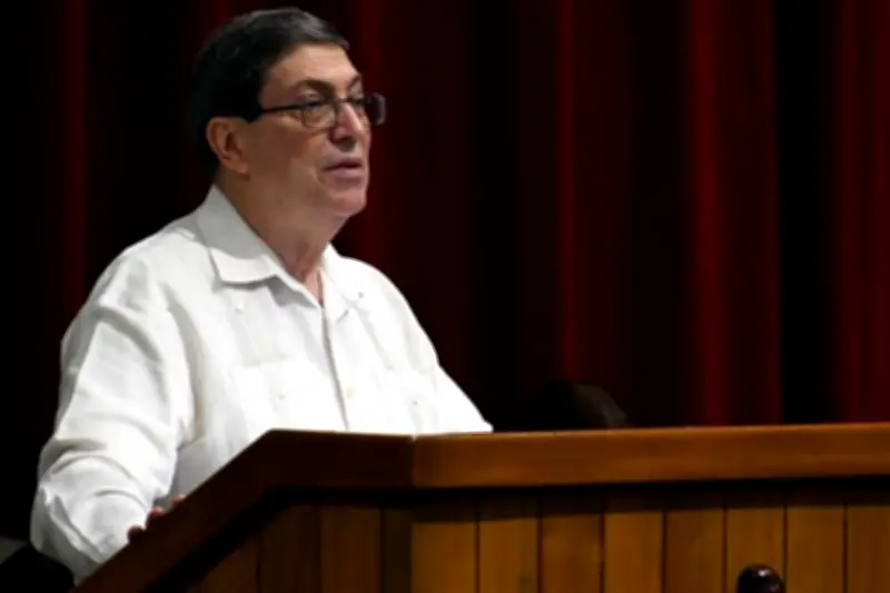 Cuba califica de cínico intento de amenaza militar de EU