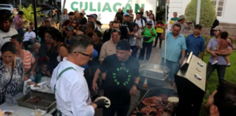 Culiacán celebra con carne asada y banda la salida de Rubén Rocha